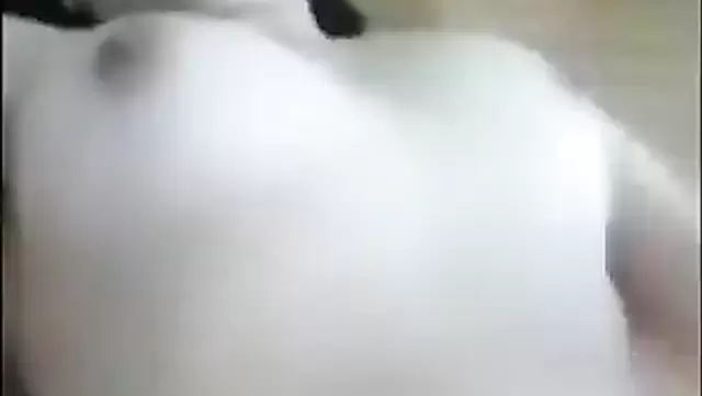 Naked Asian Girl Jerking off and Wanting to Squirt
